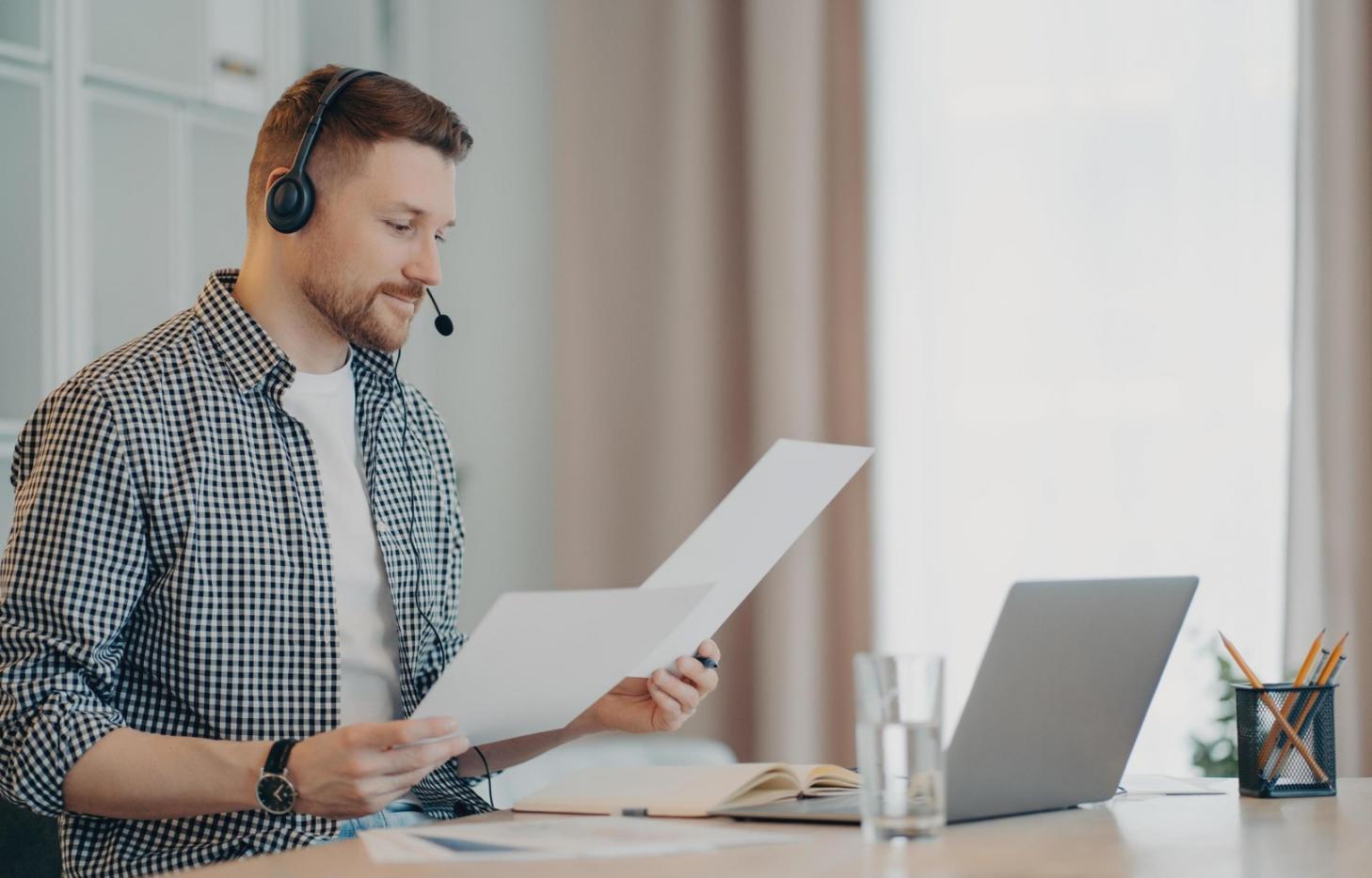 Atelier pratique de création de palettes chromatiques et tests d'harmonies visuelles